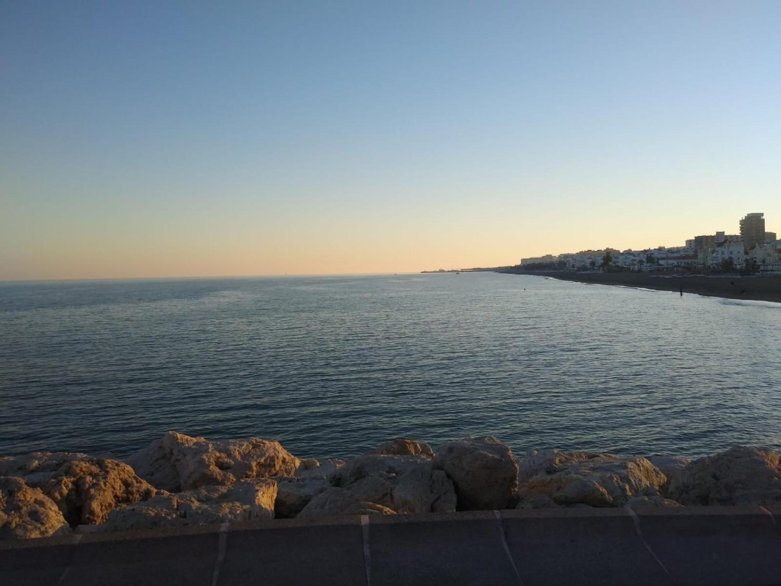 Appartement Nuevo Roca Chica, Primera Linea Playa,torremolinos
