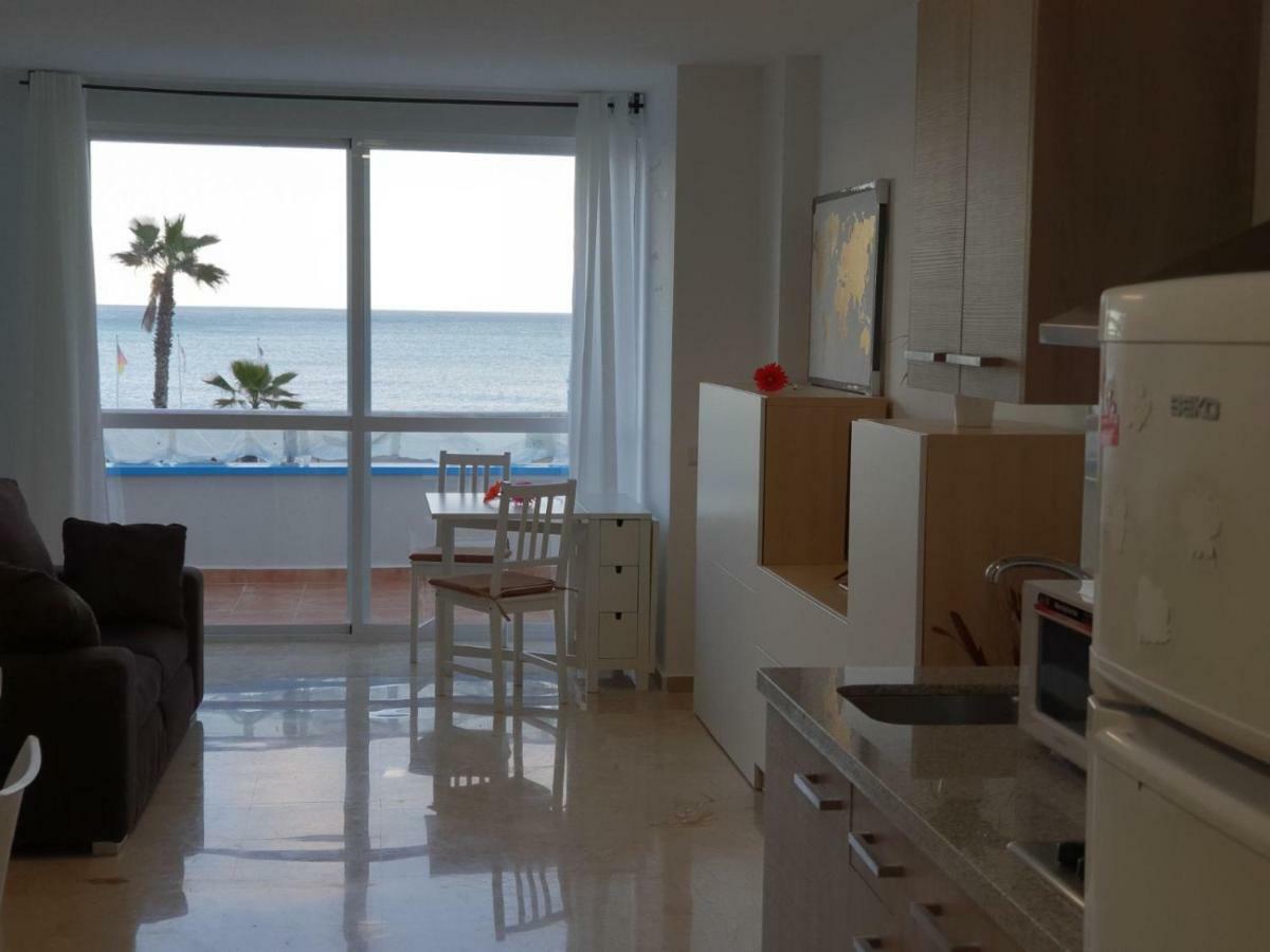 Nuevo Roca Chica, Primera Línea Playa,torremolinos Apartamento